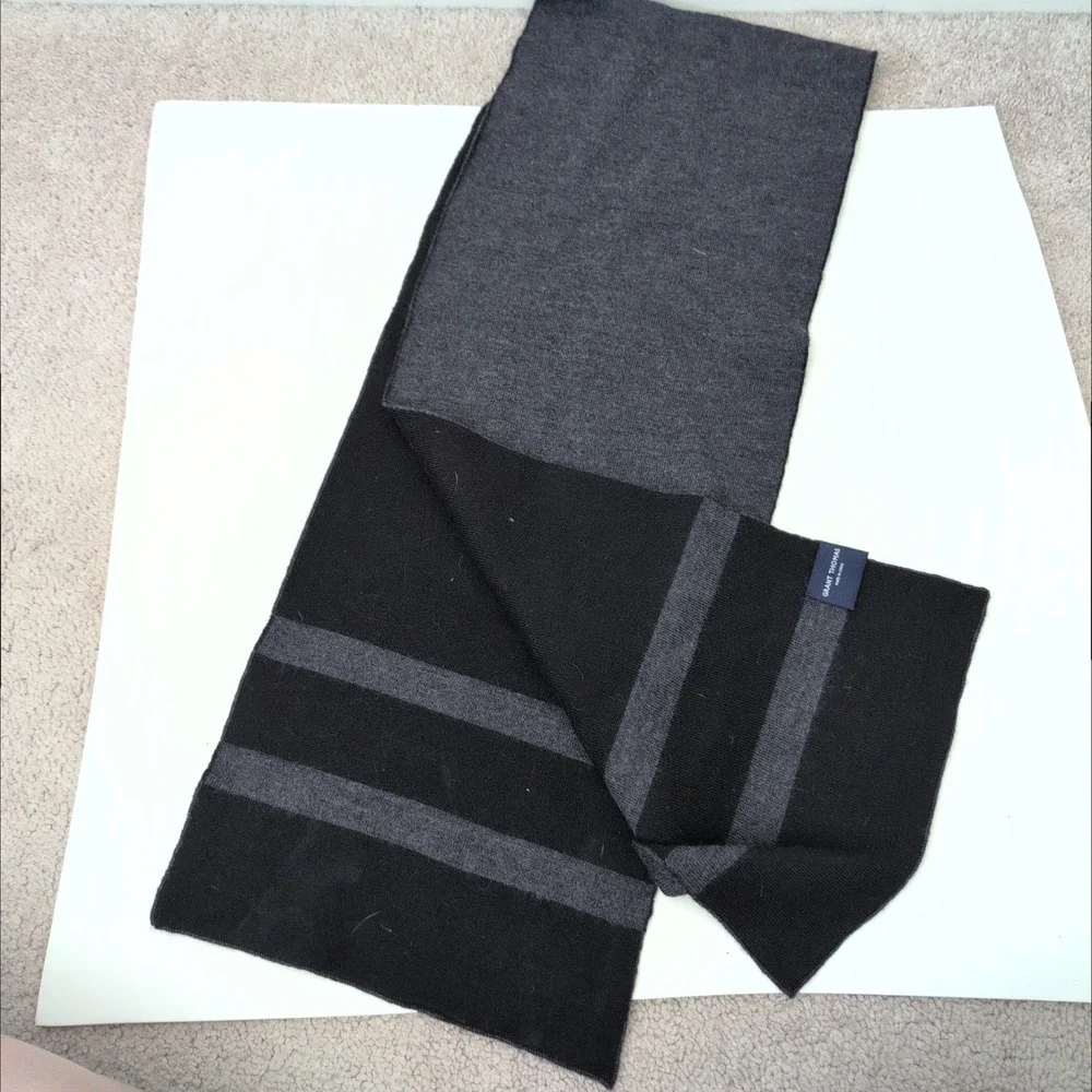 Grant Thomas Mens 100% Lambswool Scarf Black Charcoal Grey Striped Reversible